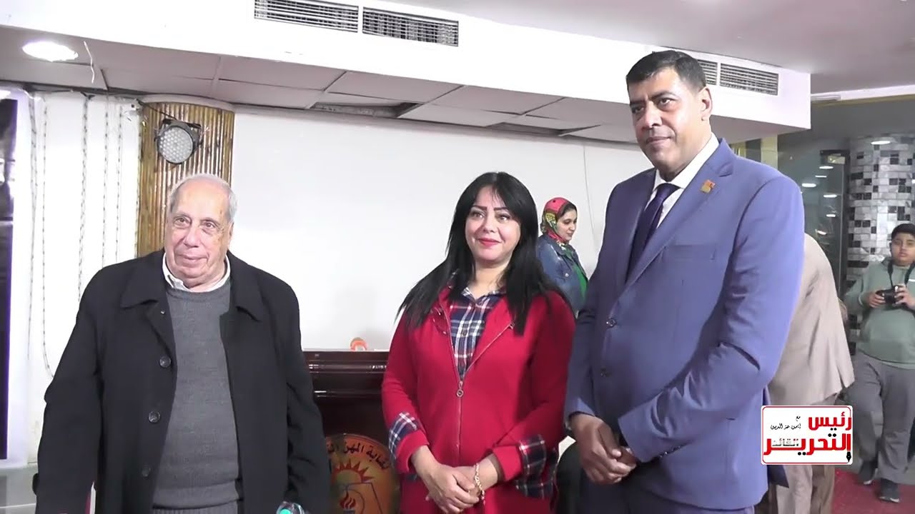 حف توقيع روايه مرآة لا تعكس احد للكاتب إيهاب حبلص