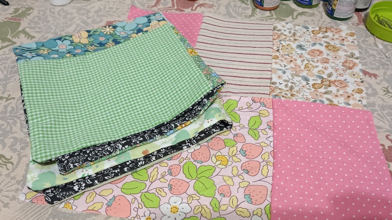 Toalhinha de retalhos, costurada a mão 😘💗🥰