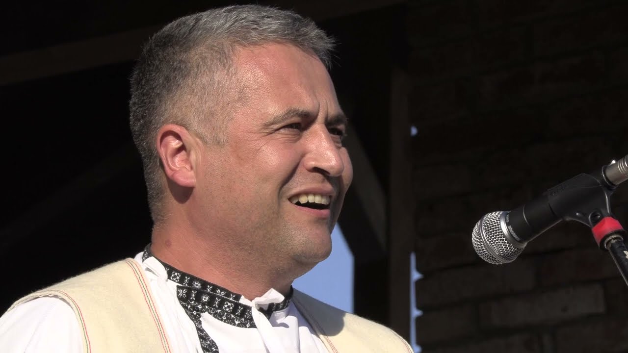 LOUKA-Horňácká cimbálová muzika Kubíci s primášem Petrem Kubíkem a Martin Prachař