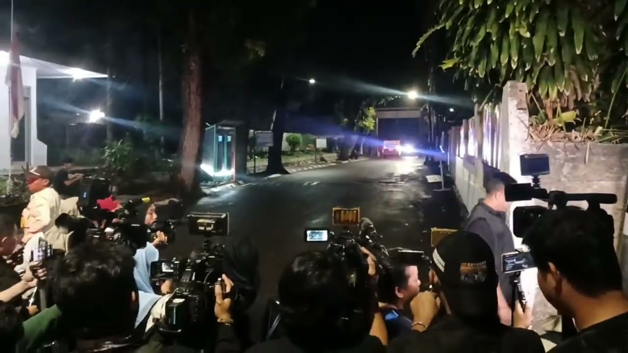 SUASANA RUMAH DUKA VIDI ALDIANO