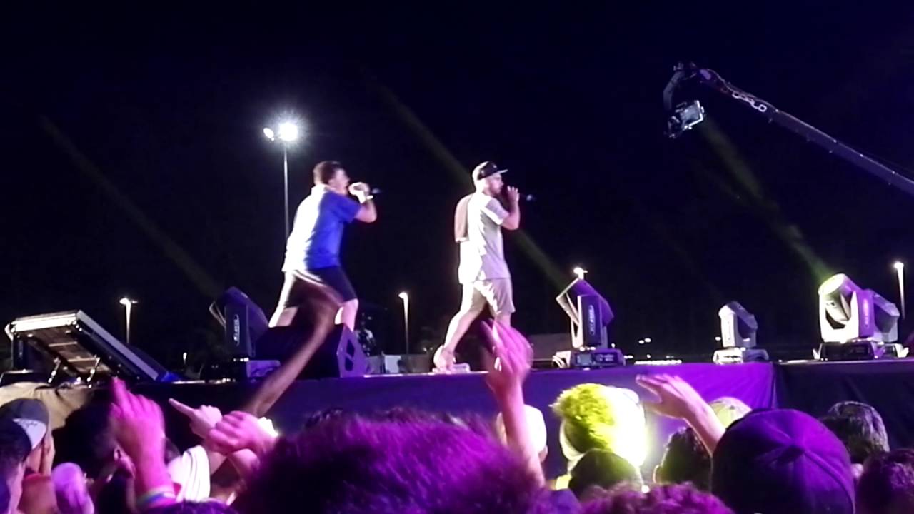 MISTER EGO VS ERRECE - CUARTOS - FINAL NACIONAL RED BULL BATALLA DE LOS GALLOS 2016