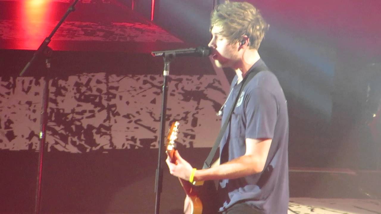 Castaway - 5SOS SLFL Belfast 25/4/16 HD