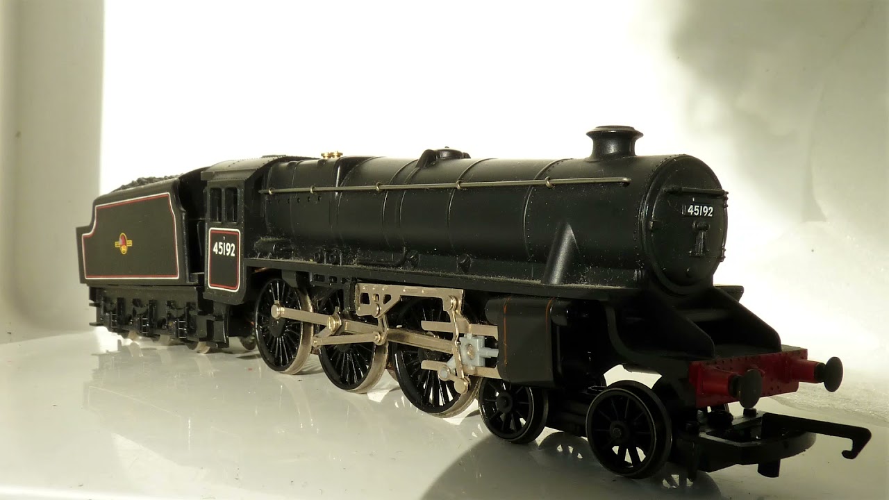 Hornby R859 Black 5 Class 4-6-0 #45192 in BR black with late crest, w/ cars for Quintens models