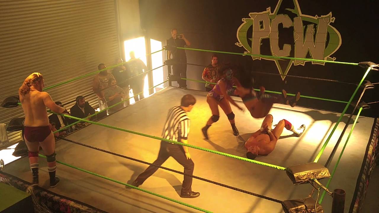 5/21/2016 Pro Championship Wrestling
Twisted Sisterz (Thunder Rosa & Holidead) VS The Classic Connec