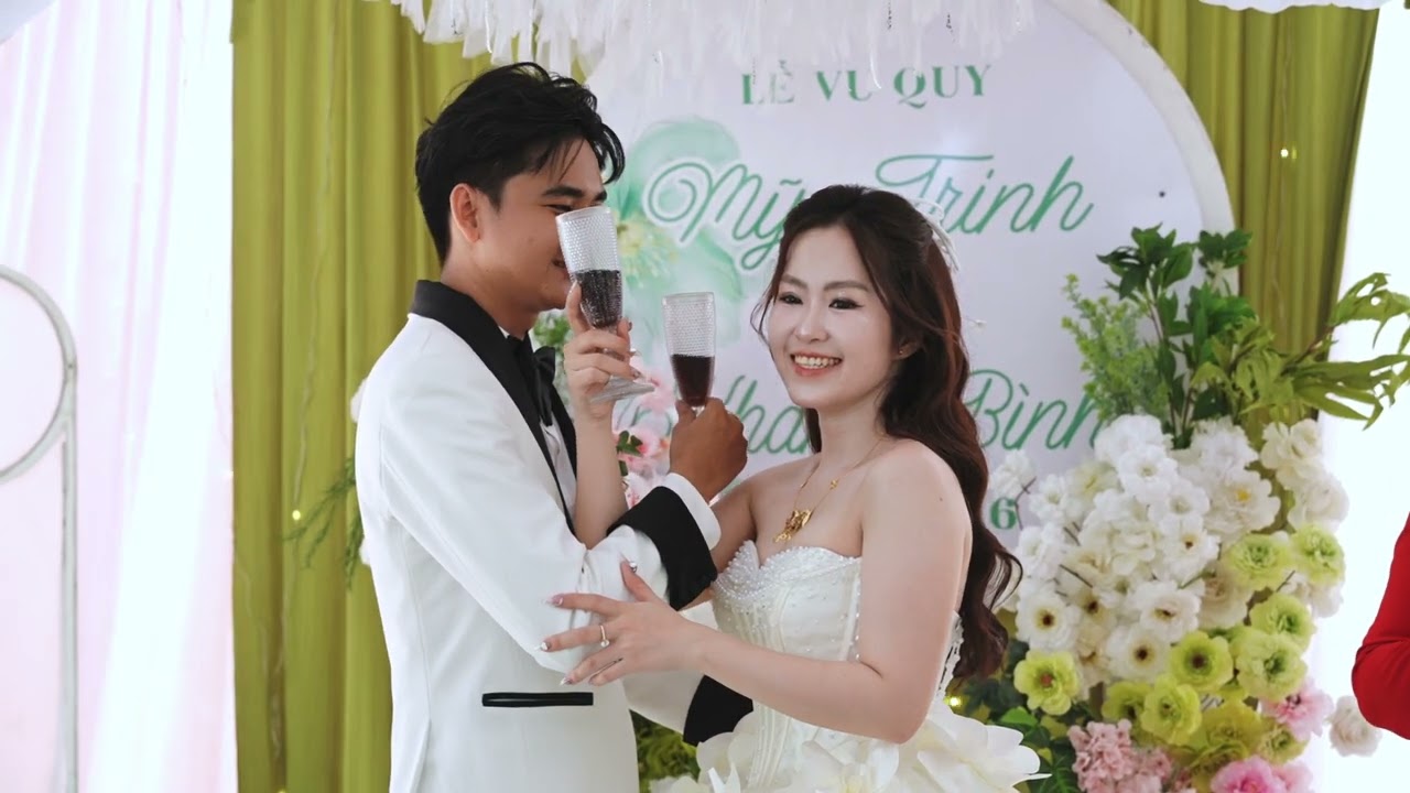 VU QUY - MỸ TRINH & KH&Aacute;NH B&Igrave;NH