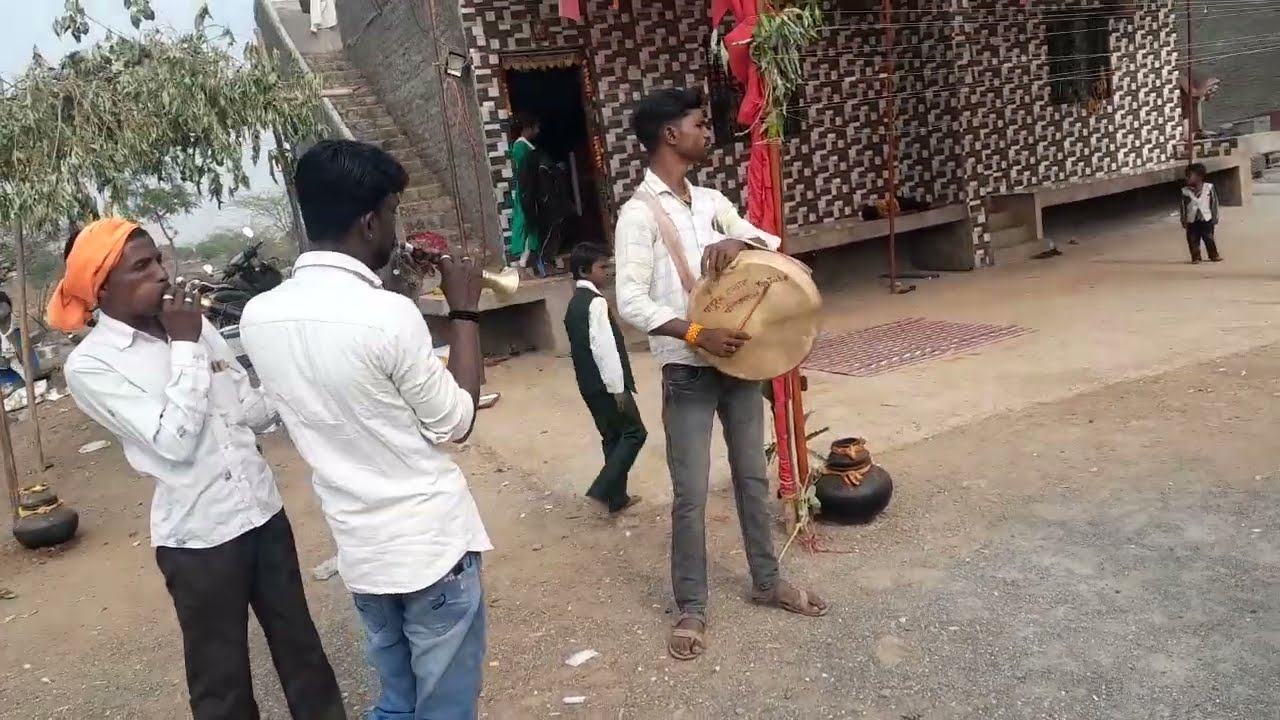 मांडवाच्या दारी ग, सई बाई ग बाई !  #होलार_वाजंत्री #streding  कलाकार - हरी सोनवणे , लक्ष्मण नामदास