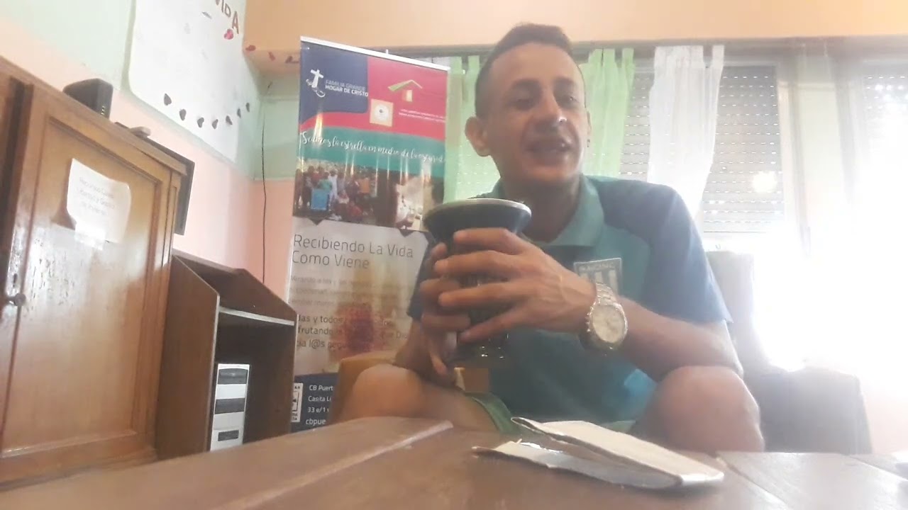 en la carcel si compras sos pollo corta 😉😌