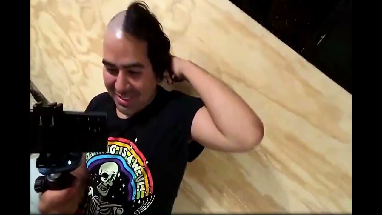 11 Bravo presses live streamer