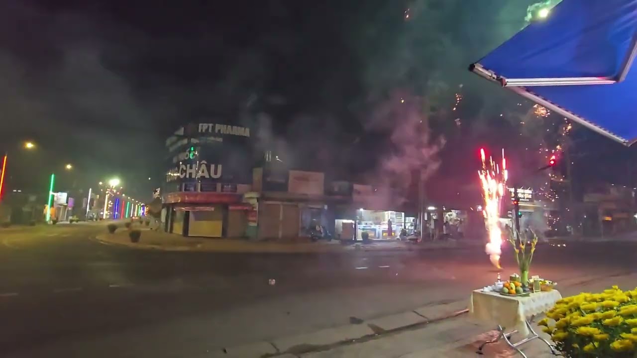 Hai mươi chín Tết đêm giao thừa Xuân Bính Ngọ