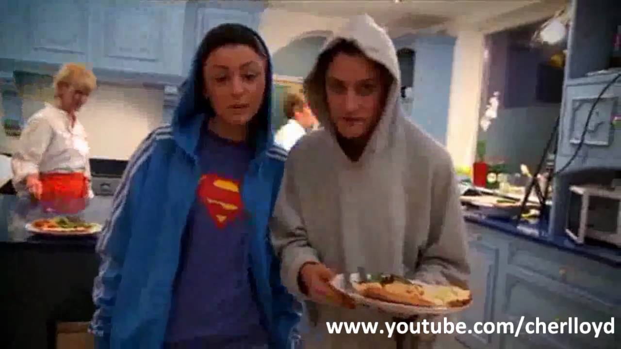 Cher Lloyd - Gweeve and Kitchen Randomness X Factor 2010