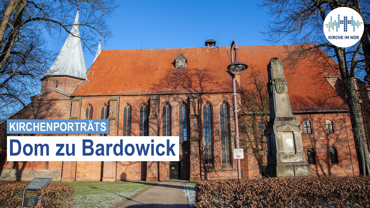 Dom zu Bardowick St. Peter und Paul: Niedrige T&uuml;rme und hohes Dach