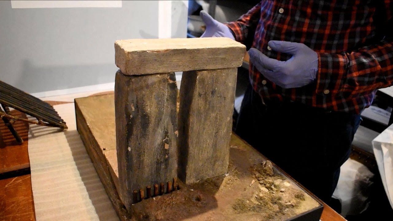 Behind the Scenes Tour: Stonehenge Model