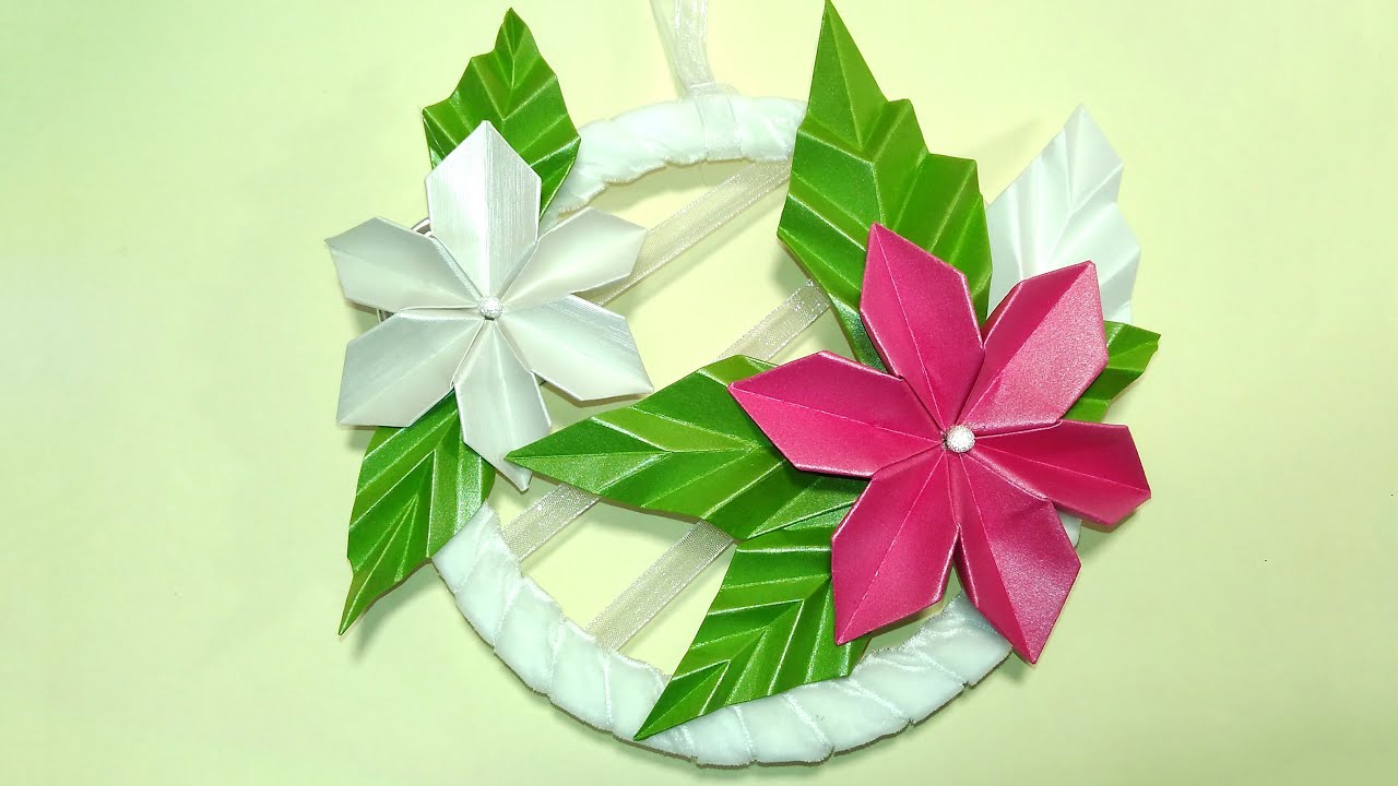 Paper door wreath DIY gift. Easy Origami flowers. Wall hanging decor with paper flowers.