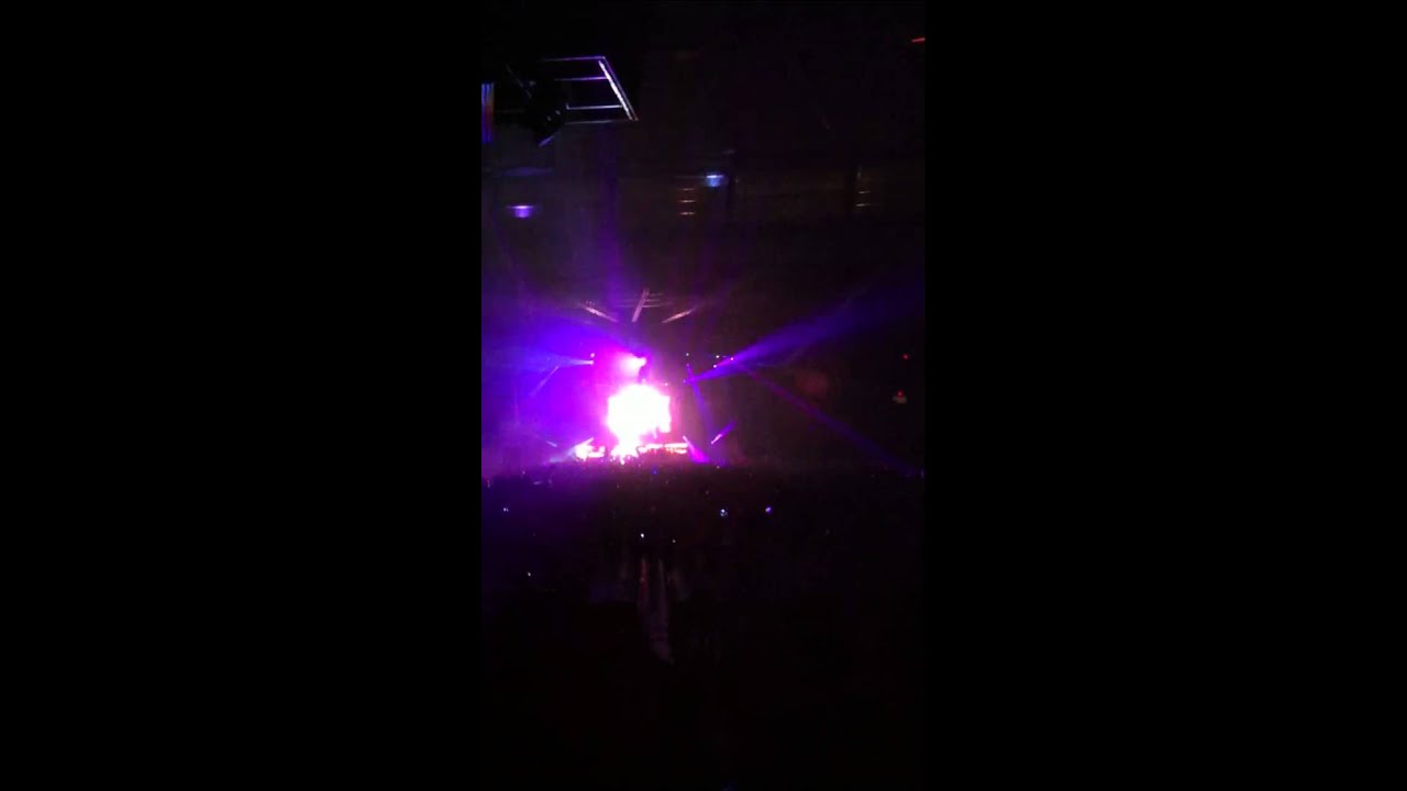 Contact festival - day 1 - skrillex part 2