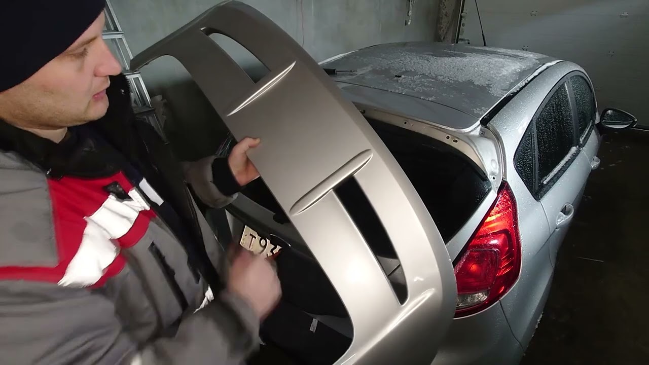 Ford Fiesta. Спойлер ST