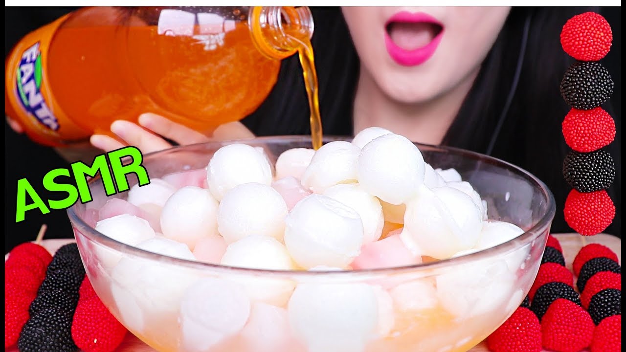 ASMR *ICE EATING* CRUNCHY ICE CRACKING EATING SOUNDS, BERRY GUMMY 얼음 먹방 젤리 먹방