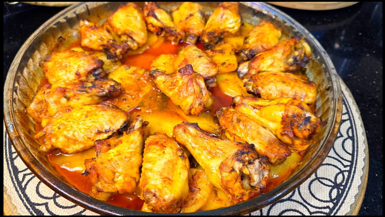 مطبخ ام وليد / دجاج بالبطاطا محمرين و مجمرين في الفرن،  طايبين زبدة 😋😍🥰.