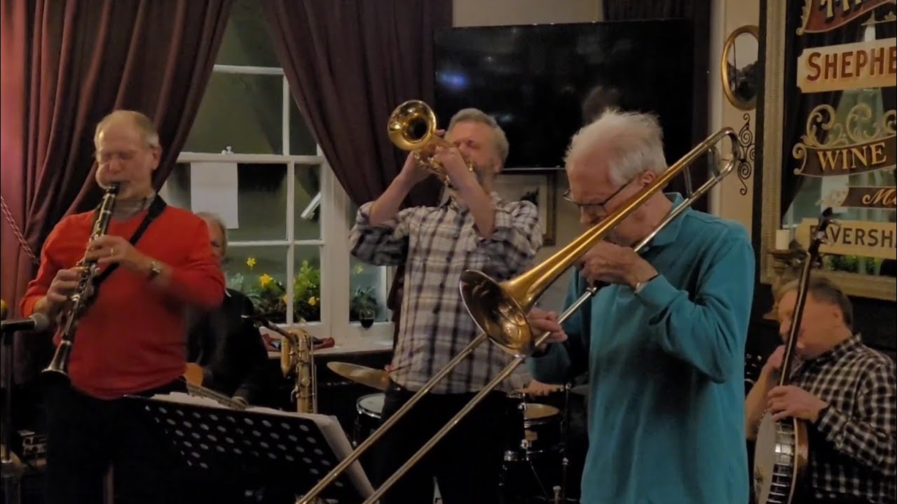 Bugle Boy March - The Alley Cats Dixieland Jazz Band