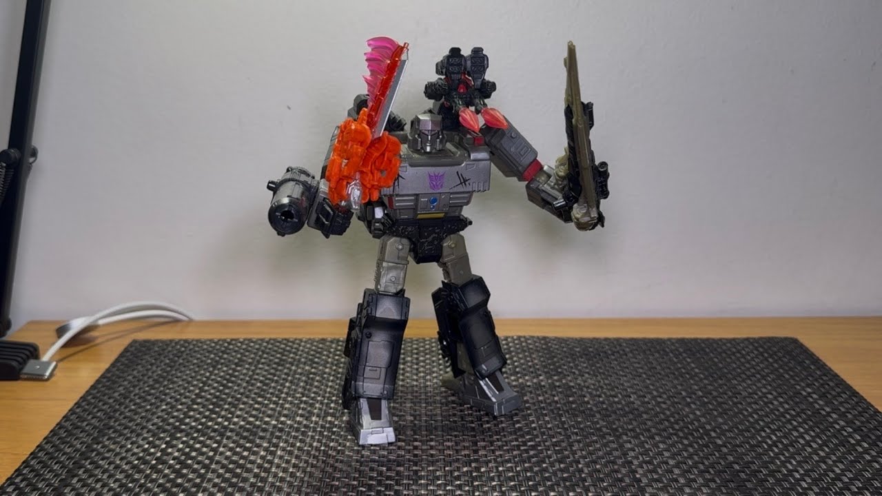 Transformers Netflix War For Cybertro Trylogy Siege Megatron (Pinpointer e Lionizer)