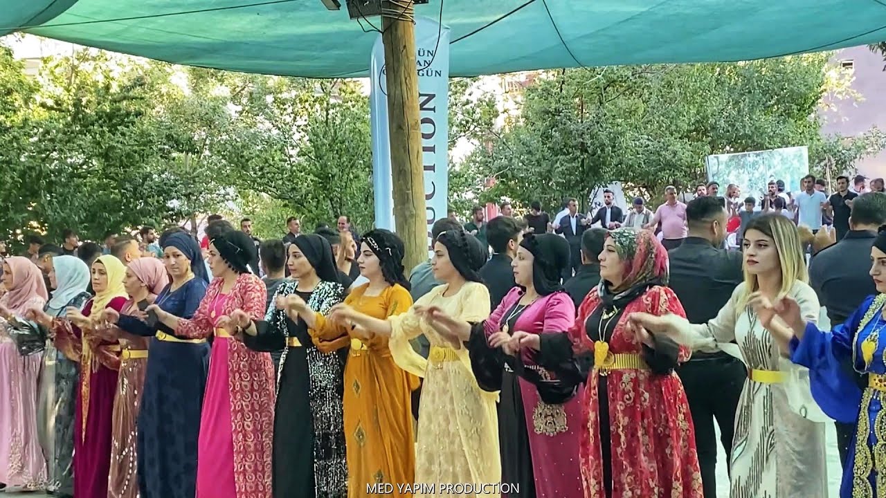 Hakkari Düğünleri Hacer & Hikmet Çiftçi Ailesi'nin Düğünü Part 2 Kurdish Wedding