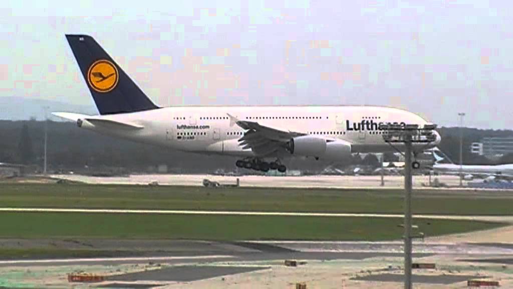 Airbus A380 Lufthansa Frankfurt Landung