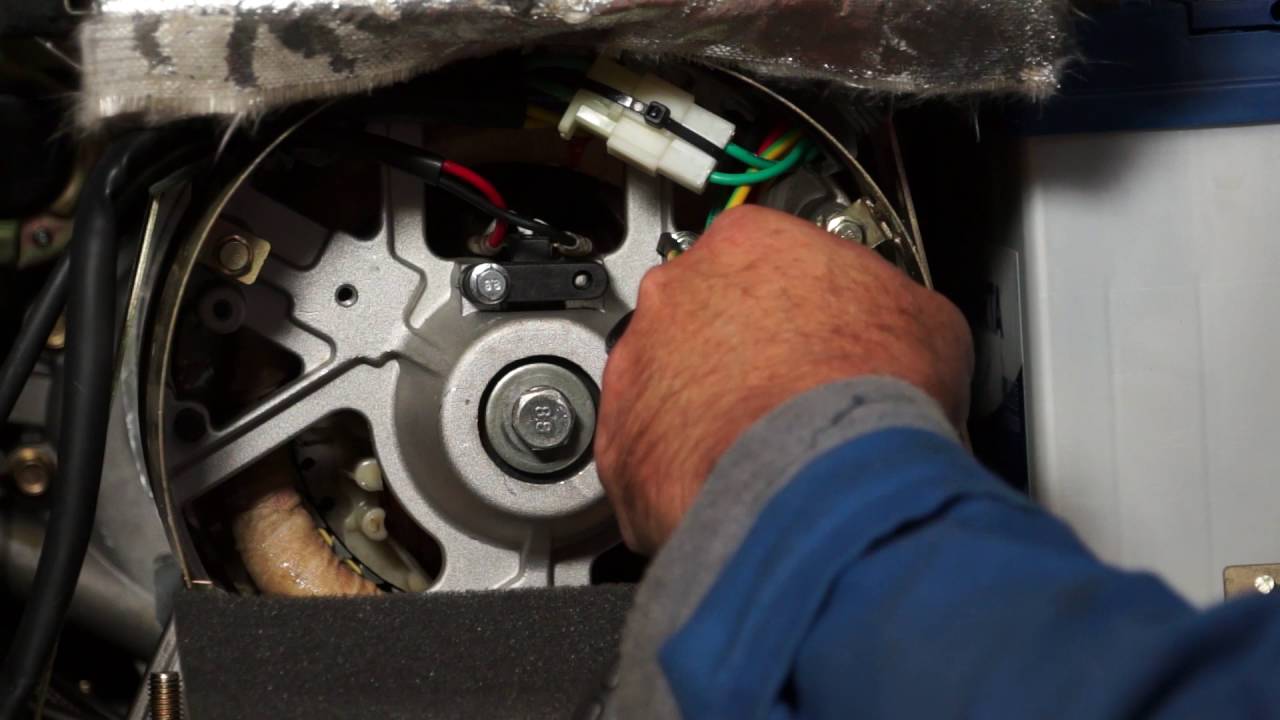 How to Change the Brushes on a DHY6/8000SE/LR Hyundai Diesel Generator