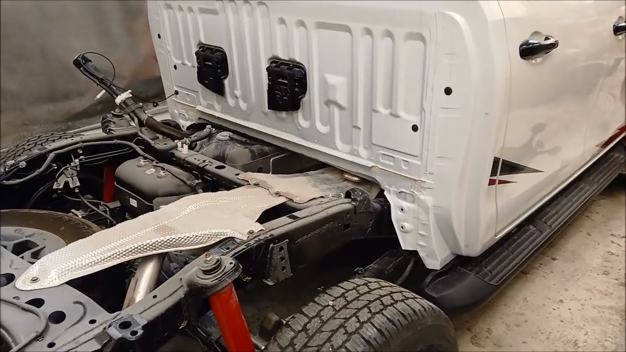 2025 Toyota Hilux 4.0 V6 - co robić, jak żyć? Pytania do fachowców i właścicieli.