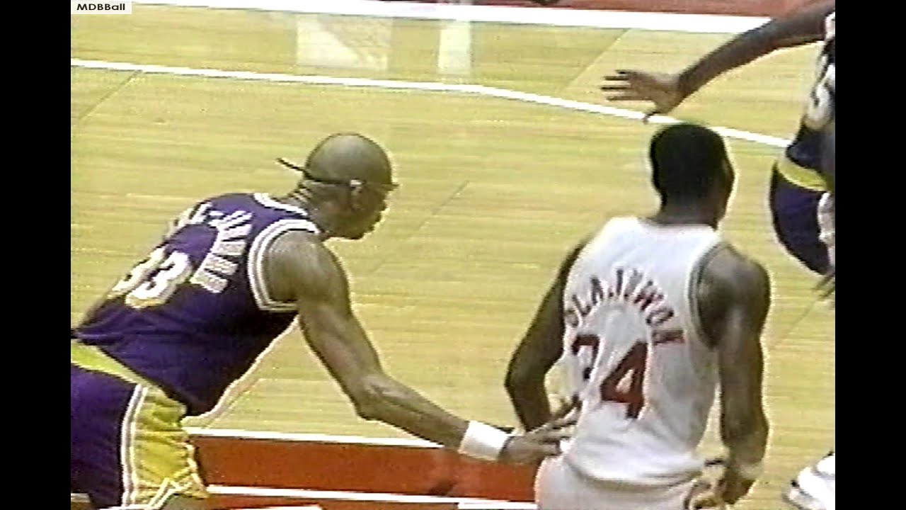 Hakeem Olajuwon (38p) Battles Kareem Abdul Jabbar - Lakers @ Rockets April 1988