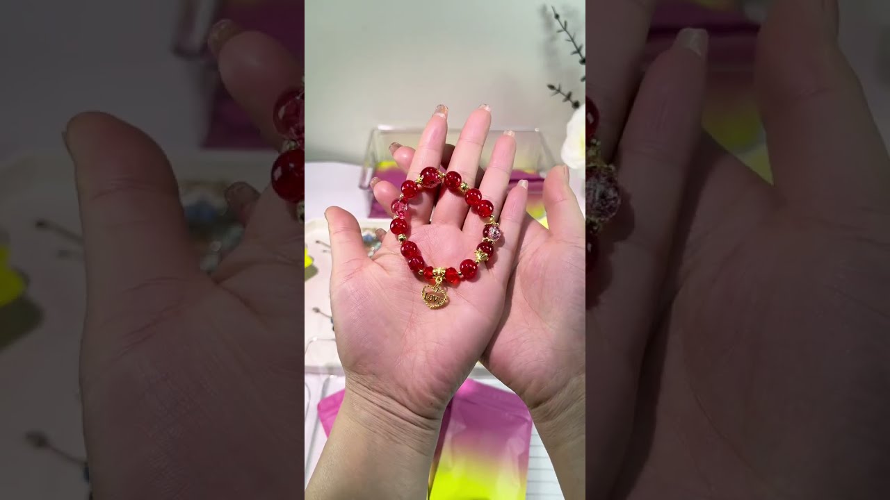 Let’s unbox 20 handmade ceramic and sparkly bracelets for Danielle from South Carolina, USA 🇺🇸