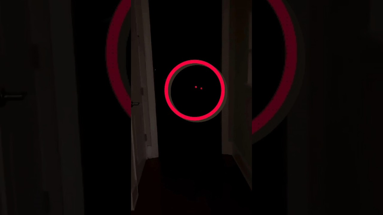 Se voc&ecirc; ver esses olhos vermelhos no escuro, corra imediatamente 😱😱😱😱😱😱