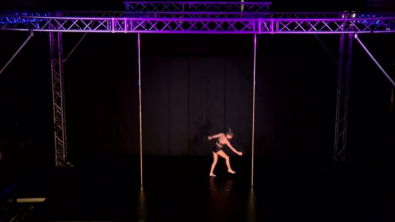 Matanovičová Tereza 1  místo Winter Cup 2026 POLE DANCE SPORT KIDS