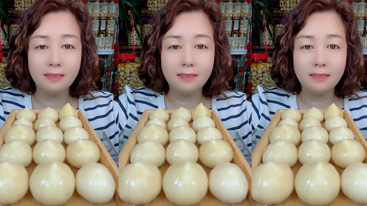 ASMR TOBIKO EGGS | FLYING FISH ROE | GARLIC | EXTREME EATING SOUNDS