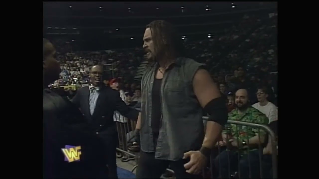 WWF Raw 2/03/1997 - Goldust vs. Crush (Part 1)
