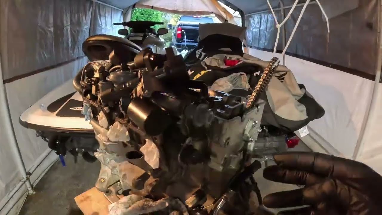 Honda Aquatrax Engine Rebuild Part 1 - Project R-12X