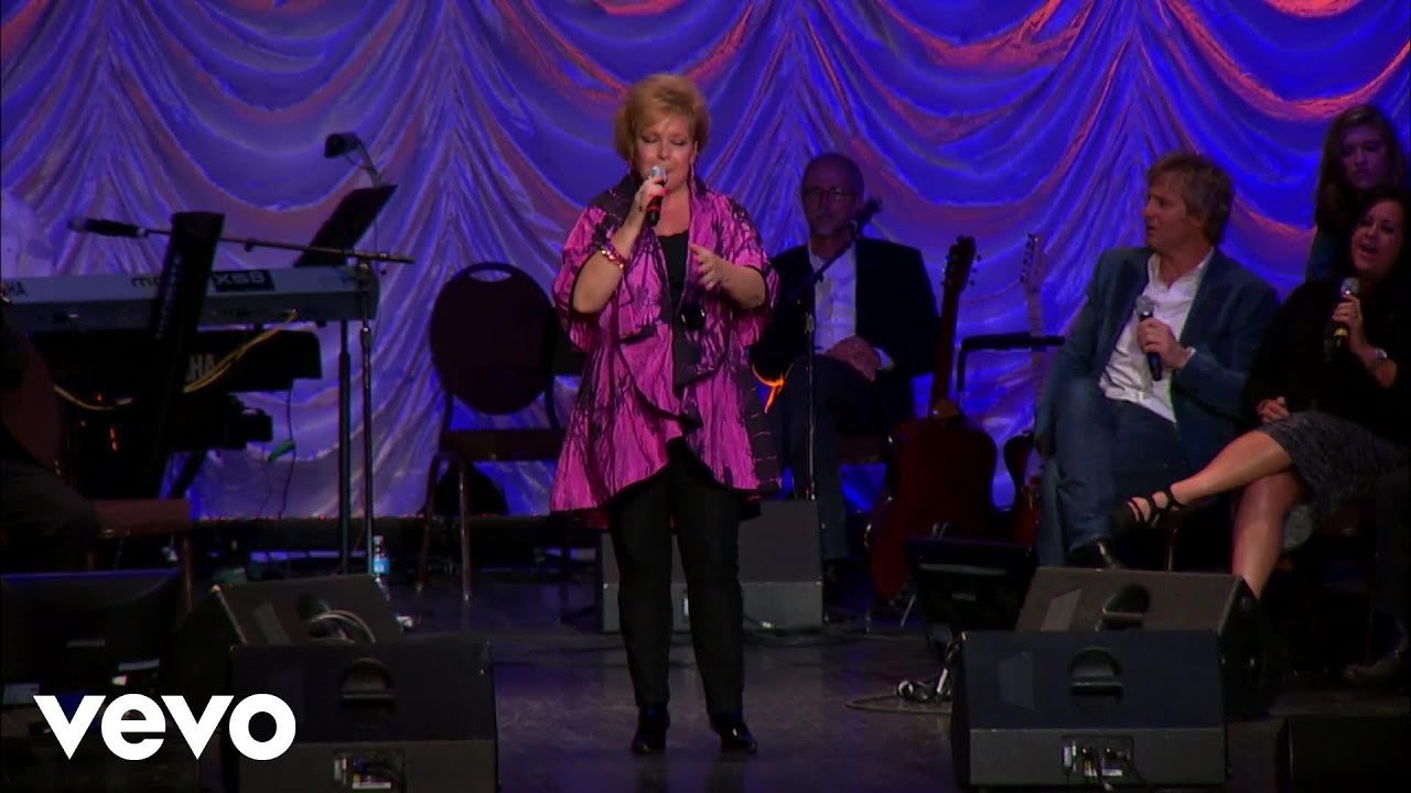 Jeff & Sheri Easter - Praise His Name (Live)