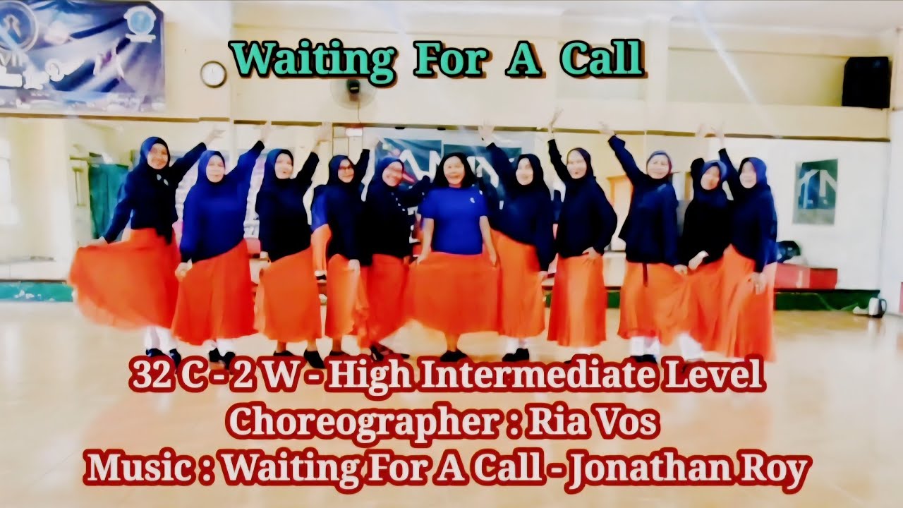 Waiting For A Call | 32 C / 2 W - High Intermediate | Roa Vos (NL) - October 2025