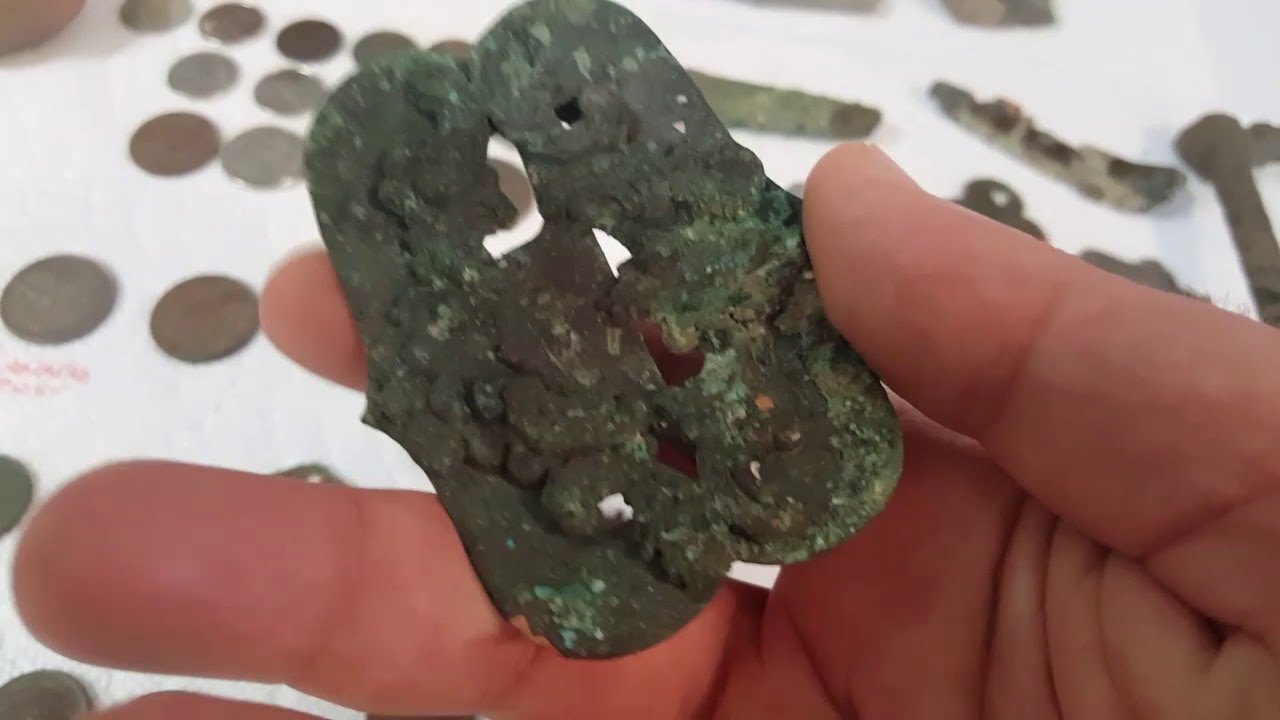 CACHEFINDERS METAL DETECTING & OLD DUMP DIGGIN'
