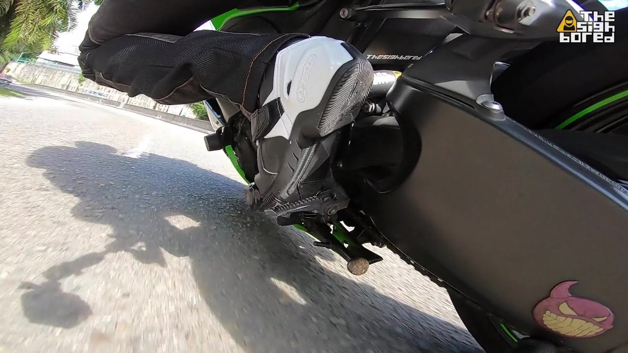 Alpinestars SMX-1R motorcycle boots review