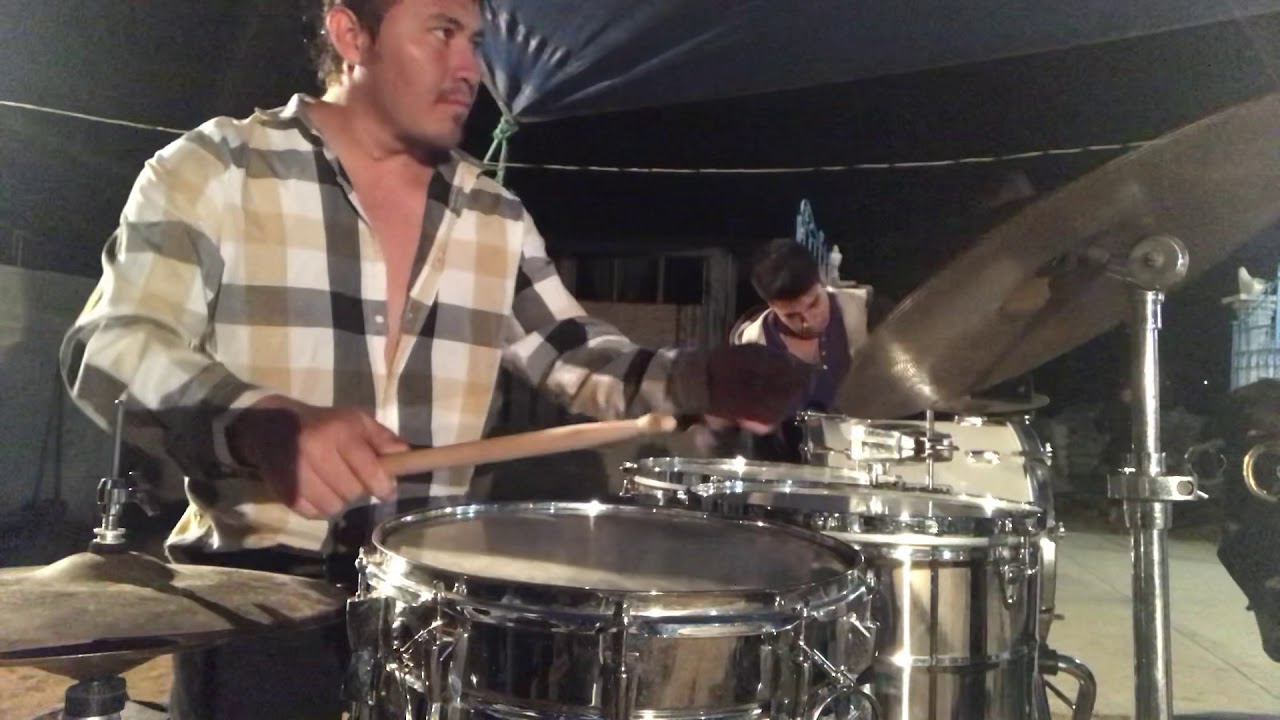 UN RINCONCITO EN EL CIELO BANDA AMIGOS TAROLAS