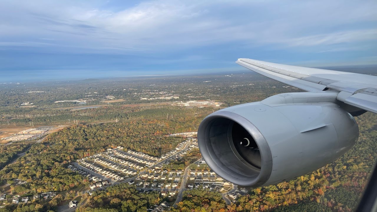 American Airlines Boeing 777-200ER Descent and Landing in Charlotte