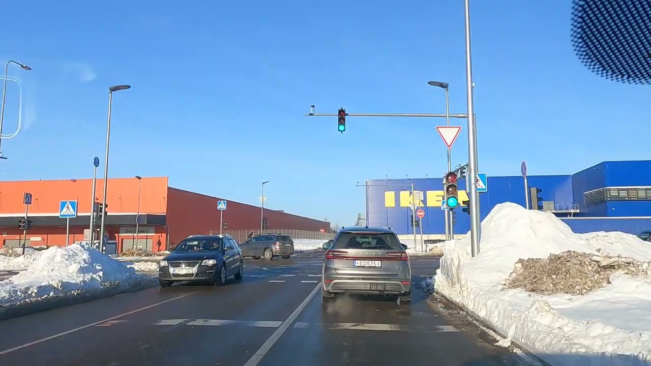 Scenic drive in snowy Vilnius listening to Joe Rogan Experience - 🇱🇹 Lithuania 🇱🇹
