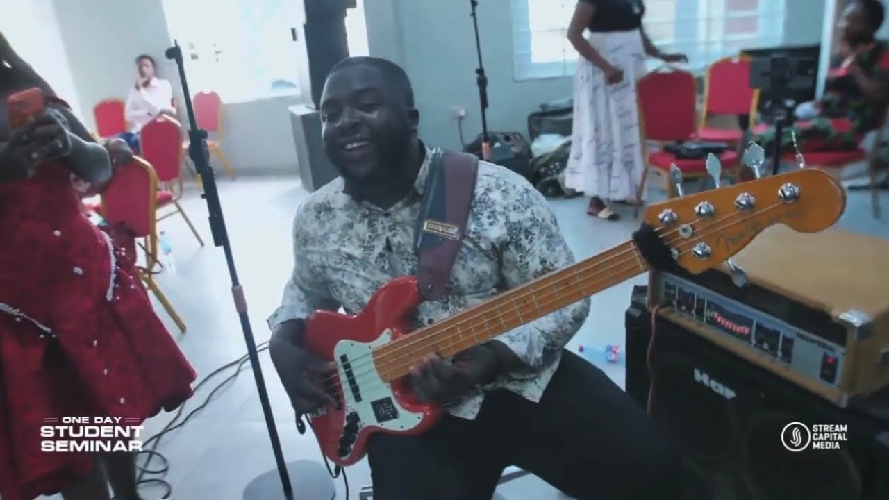 🔥AWESOME PRAISE MINISTRATION WITH MINS FRANK MENSAH JUNIOR||EMMA ON BASS🎸||GOOD SOUND🔊||