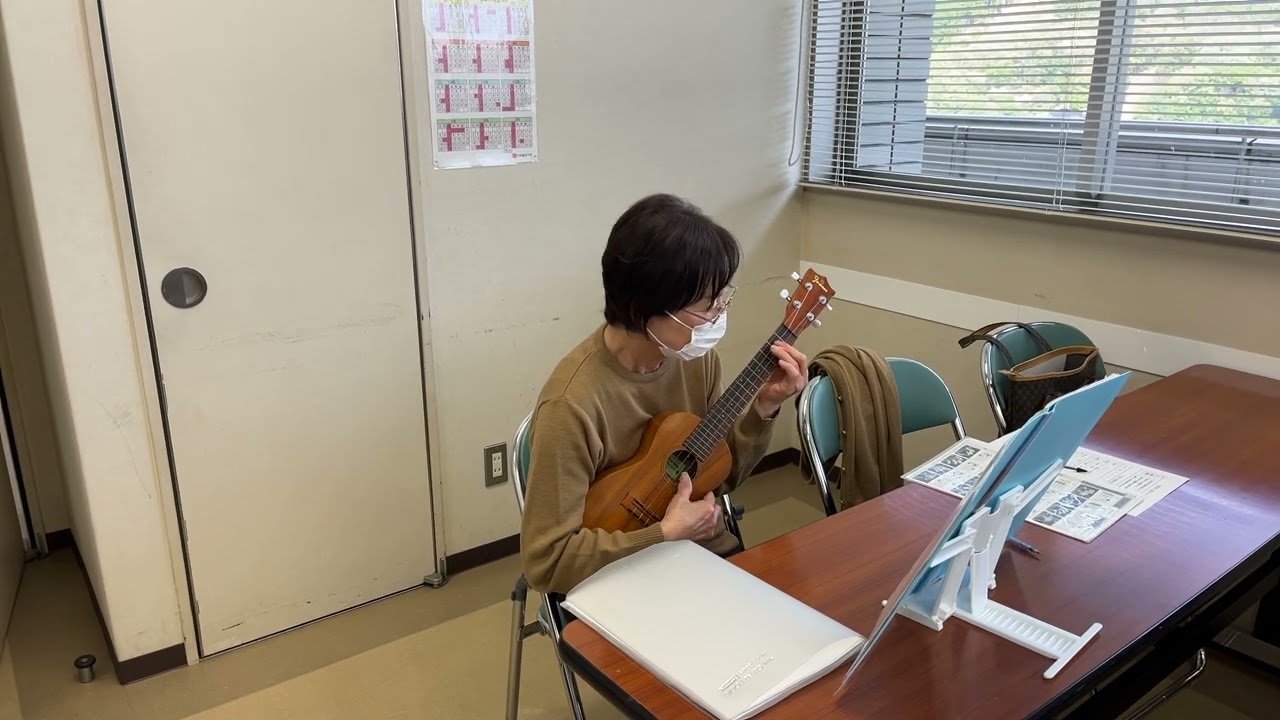 生徒さんソロウクレレ「Love LoveLove」