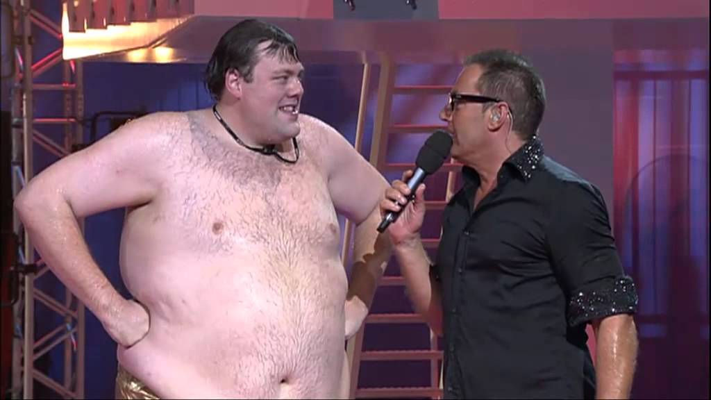 Terror Jaap springt van 10 meter duikplank | Show 2 | Sterren Springen