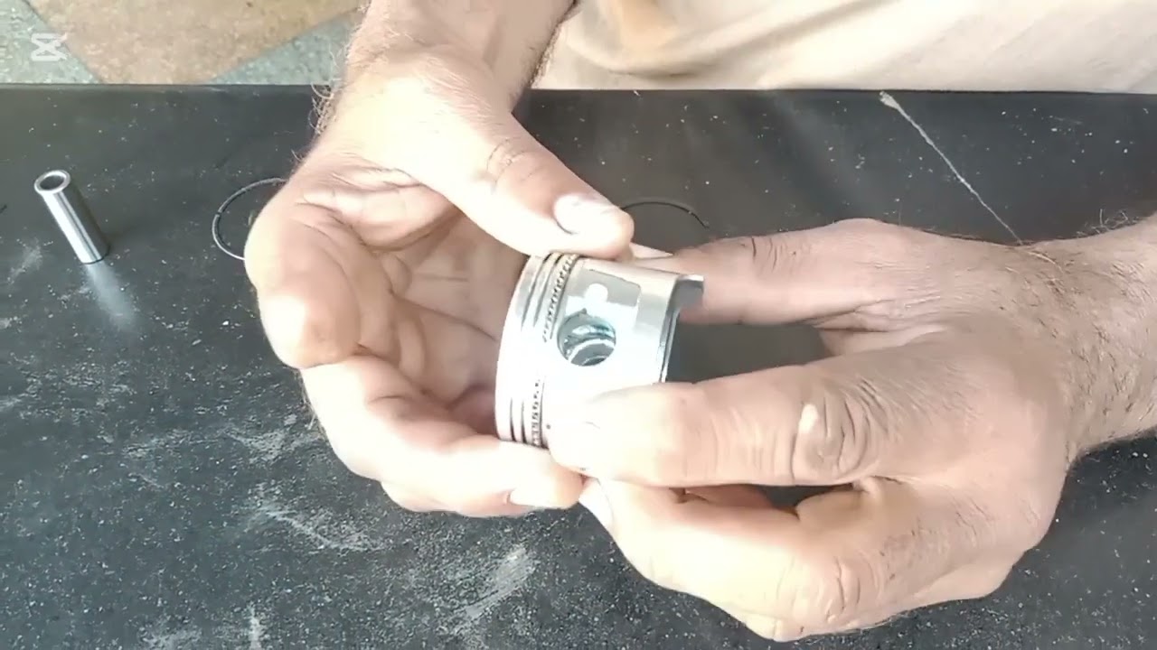 Ring Pistons Installation Honda CD 70 bike 
