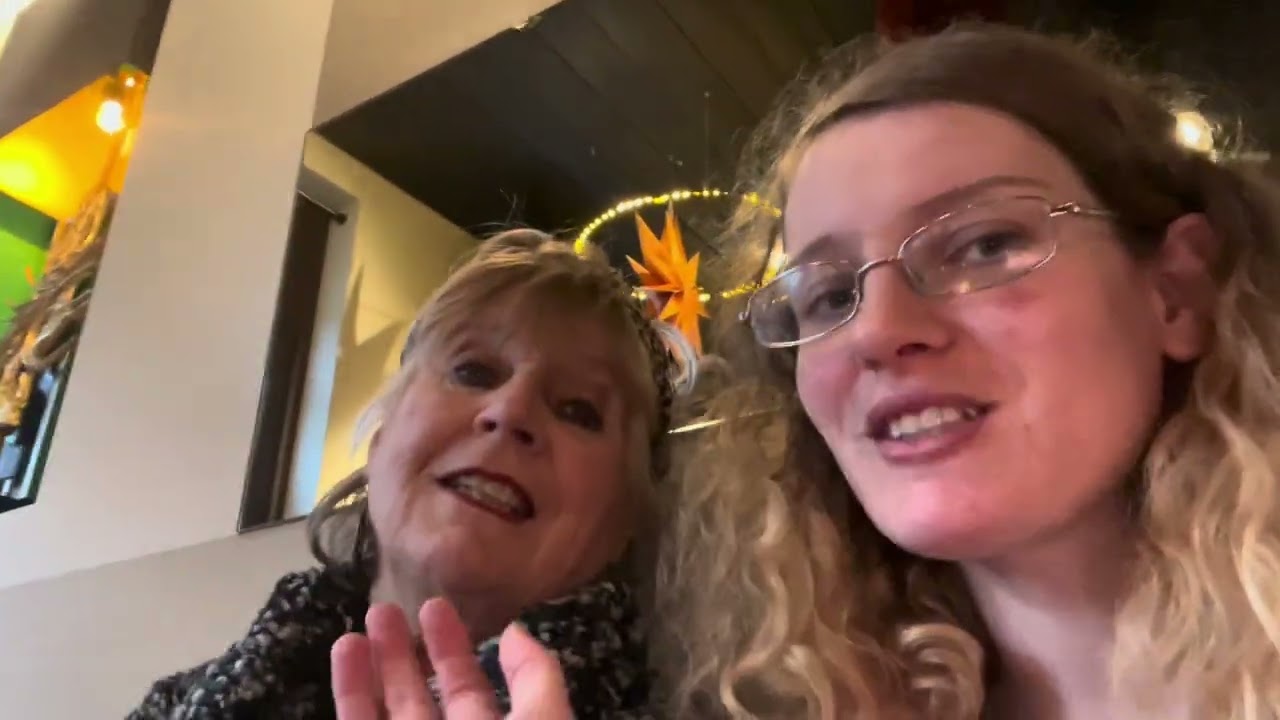 🎄✨ Nog kerst vieren! ✨🎄💃Samen met mama & Tante Marita🥂 Dansen & drinken
