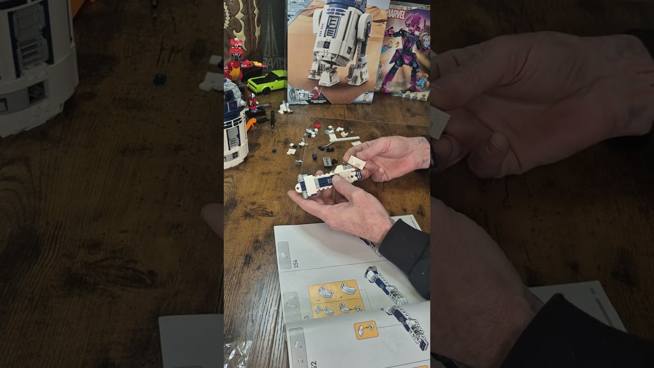 LEGO BUILD PART 3 R2D2