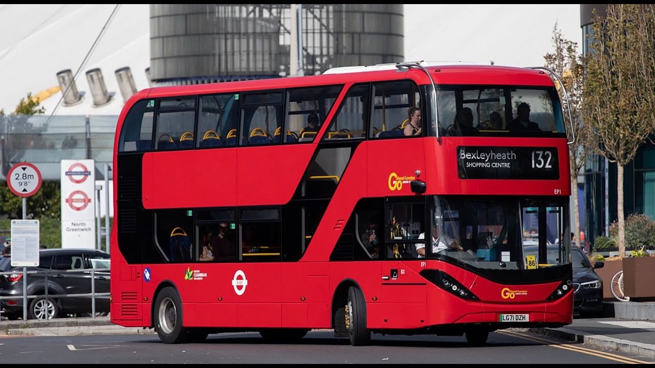 Croydon London bus simulator ft Geroge (idk where he was) driving Route 450 with E400ev