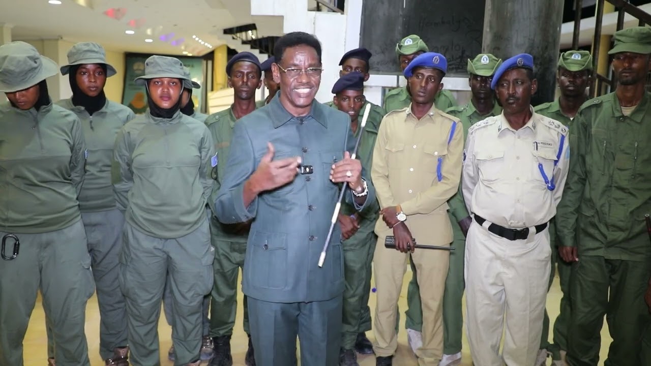 Wasiirka Amniga  ayaa ka hadlay sida amniga Caasimadda loo xaqiijiyey intii ay socotay doorashada.