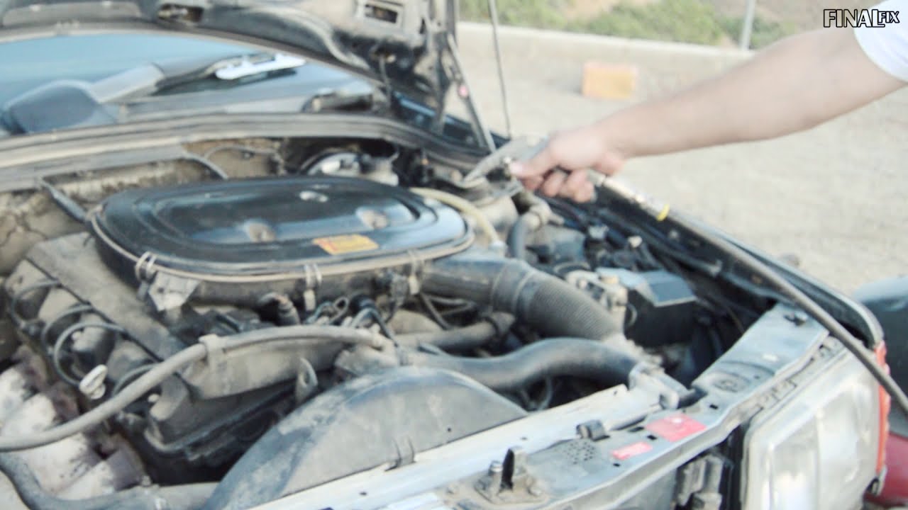 Restaurando Mercedes 190 E (W201) | El coche se calienta y pierde agua + testigo abs